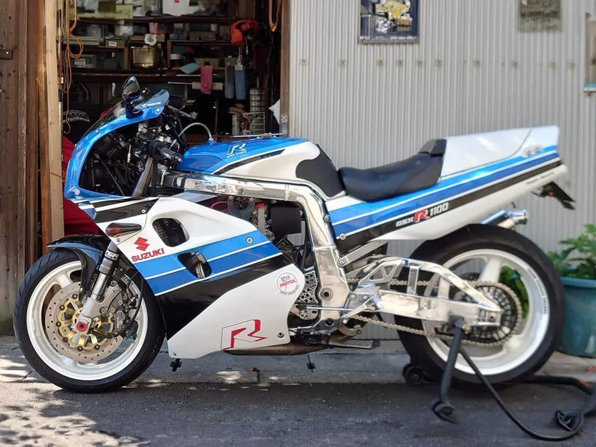 gsx-r1100w_1.jpg.webp