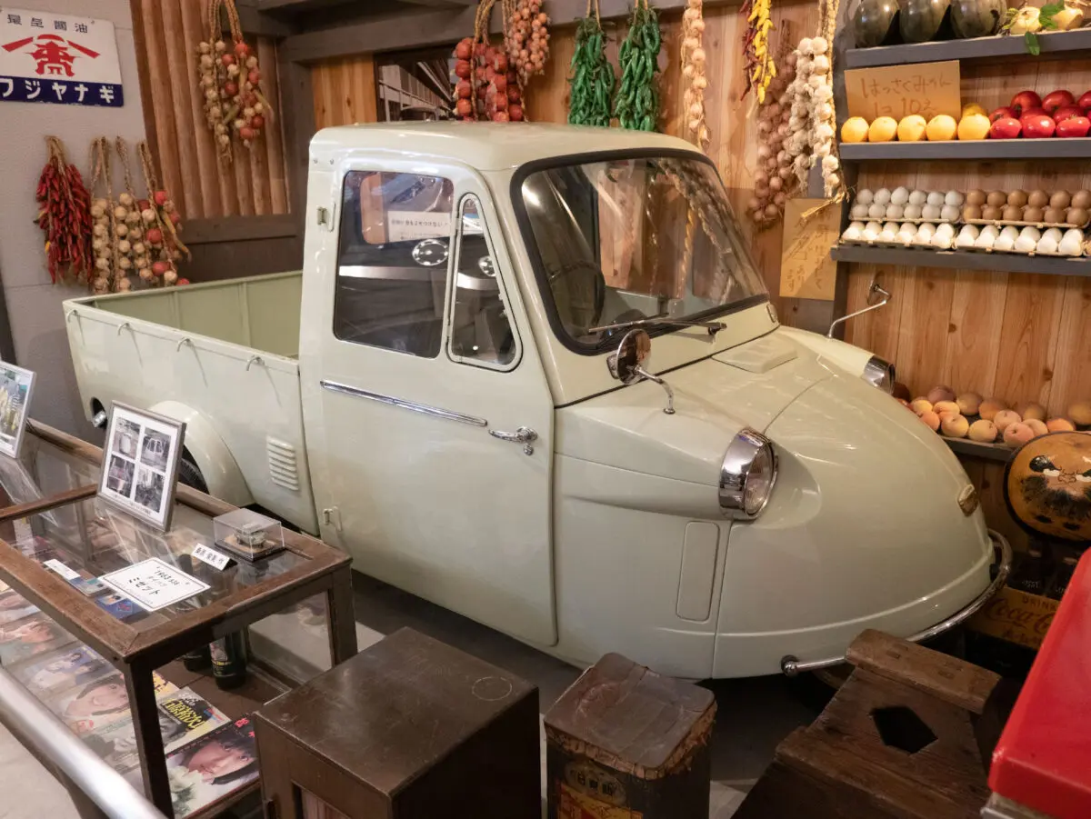 クラシックカーから昭和のファミリーカーまで多数展示！『伊香保