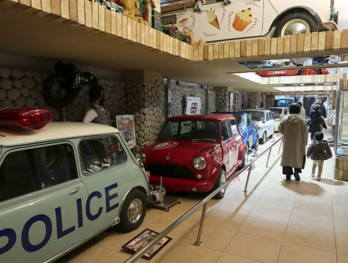 クラシックカーから昭和のファミリーカーまで多数展示！『伊香保