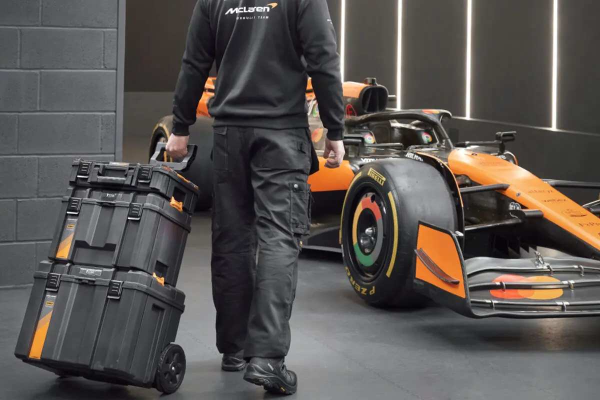 dewalt_mclaren_f1-1.jpg.webp
