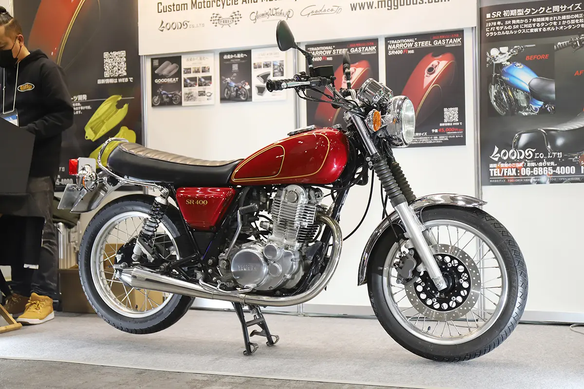 SR400FIユーザー必見！初期型ベースの「トラディショナルナロータンク