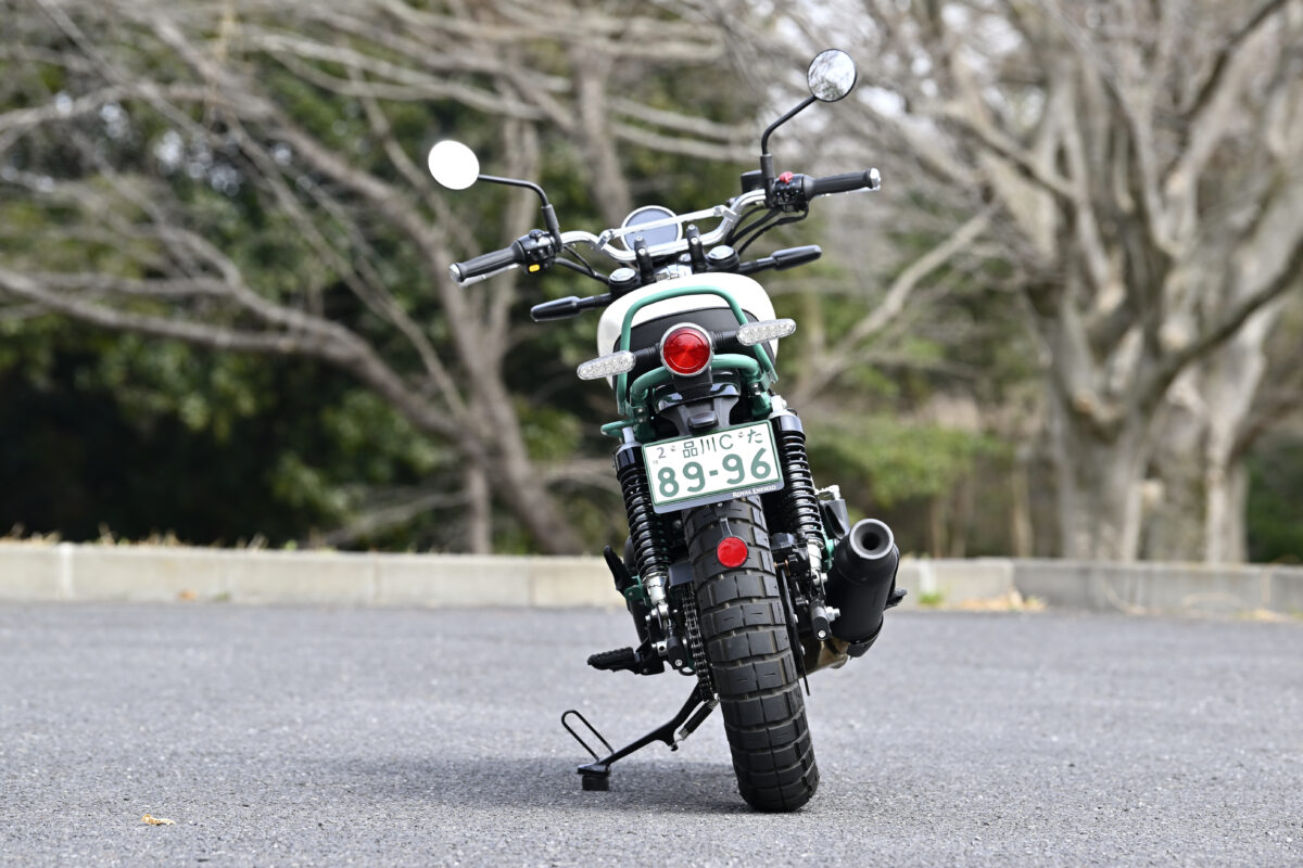 ロイヤルエンフィールド・ベア650。特別カラーエディション「トゥー・フォー・ナイン(Two Four Nine)/価格:1,015,300円(税込)