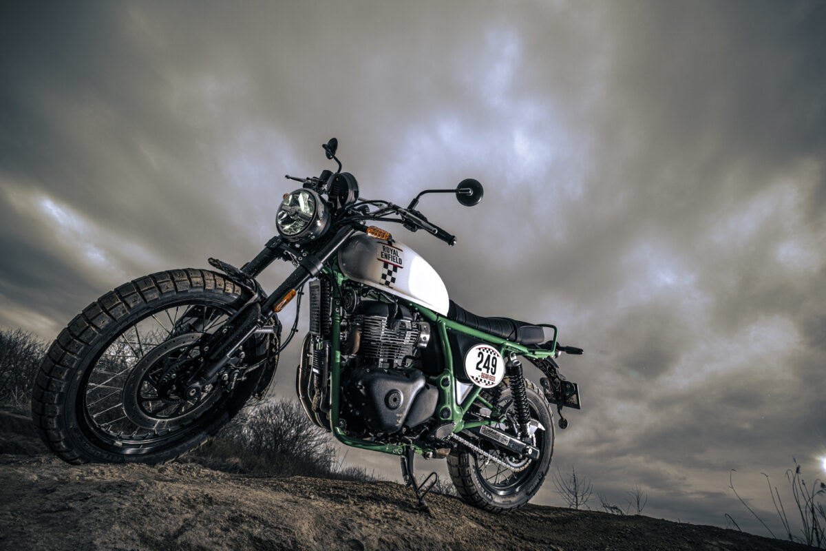 ベア650は見た目だけの“陸(おか)”スクランブラーモデルじゃなかった!?