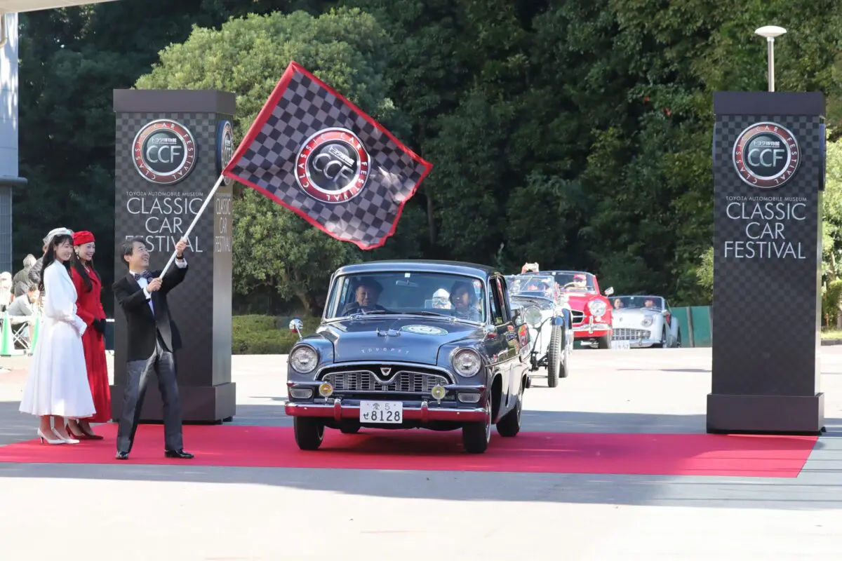 クラシックカー風電動乗用車 結婚式 クラシックカー風電動乗用車 結婚式 古くて新しい「電動クラシックカー