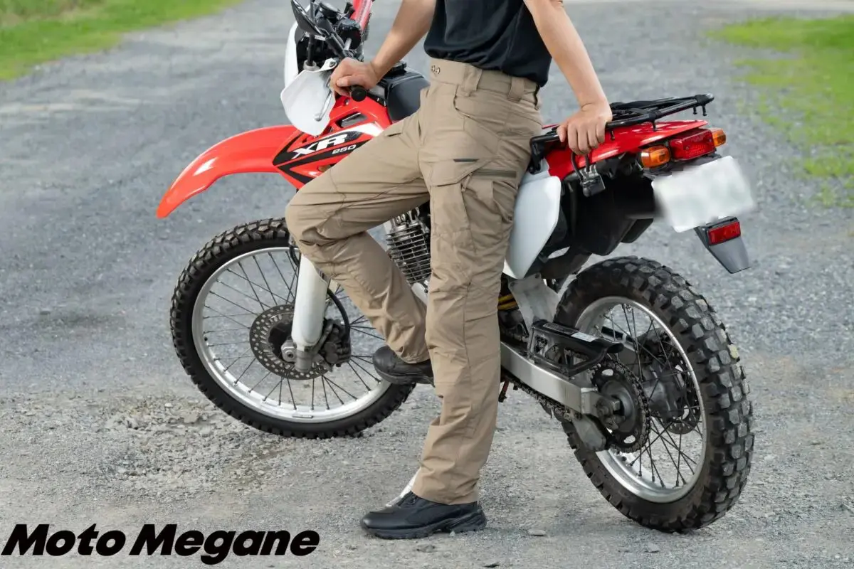 ホンダ　ライディングパーカ　ベージュ　プロテクター スタイリッシュで安全＆快適！春向けバイク用ライディングパンツ3選