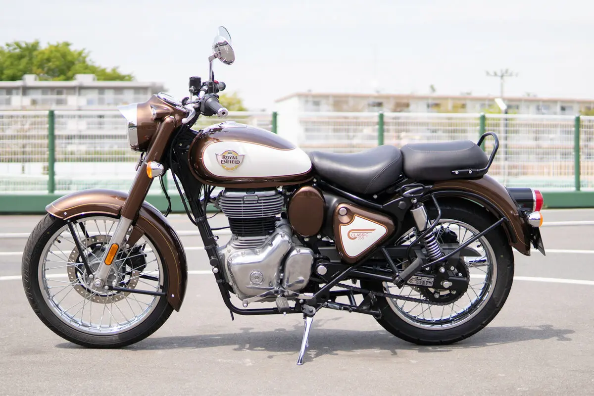 身長別×女子ライダー4人がチェック！ロイヤルエンフィールド