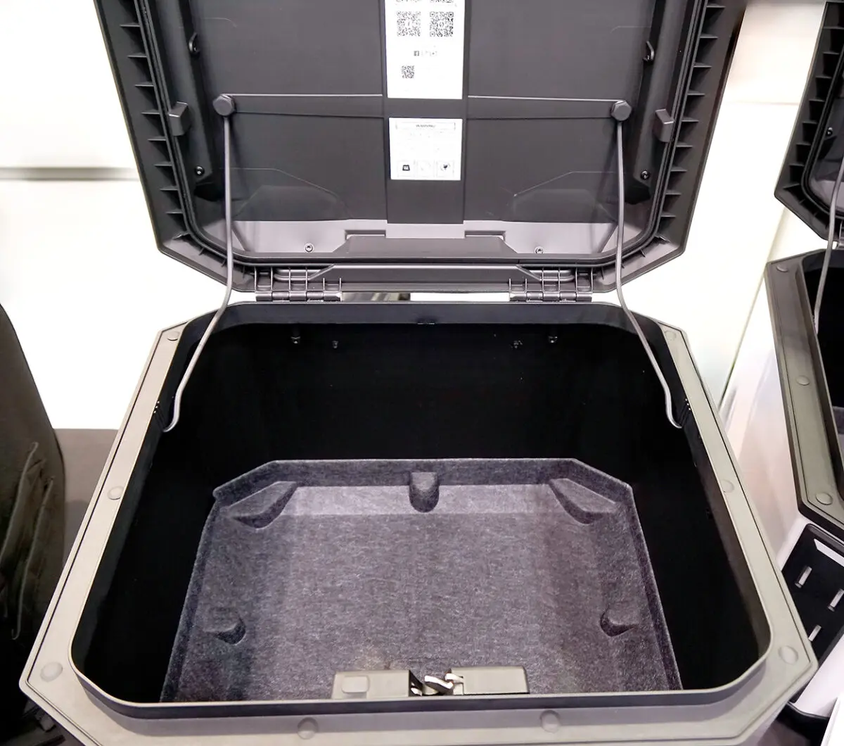 バイク旅に機能美を。バイクを愛するトップエンジニア集団が創る