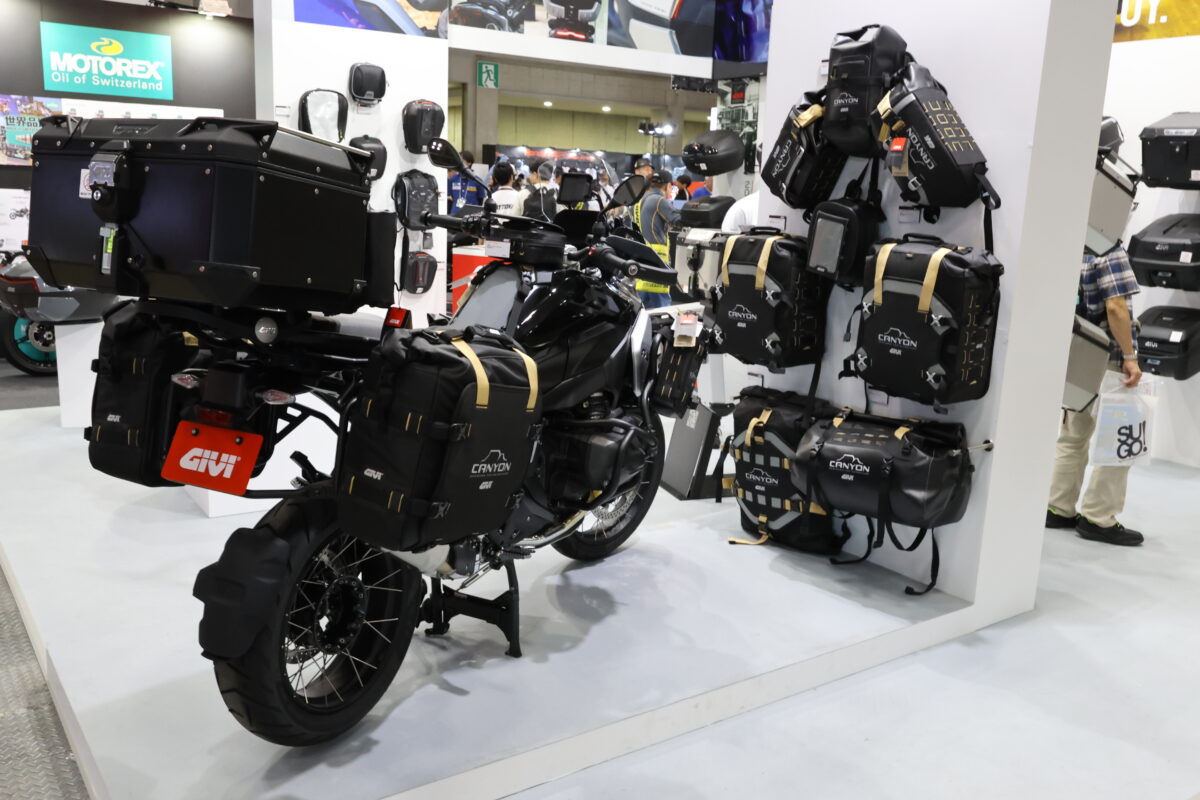 『GIVI CANYON』はソフトパニアケース