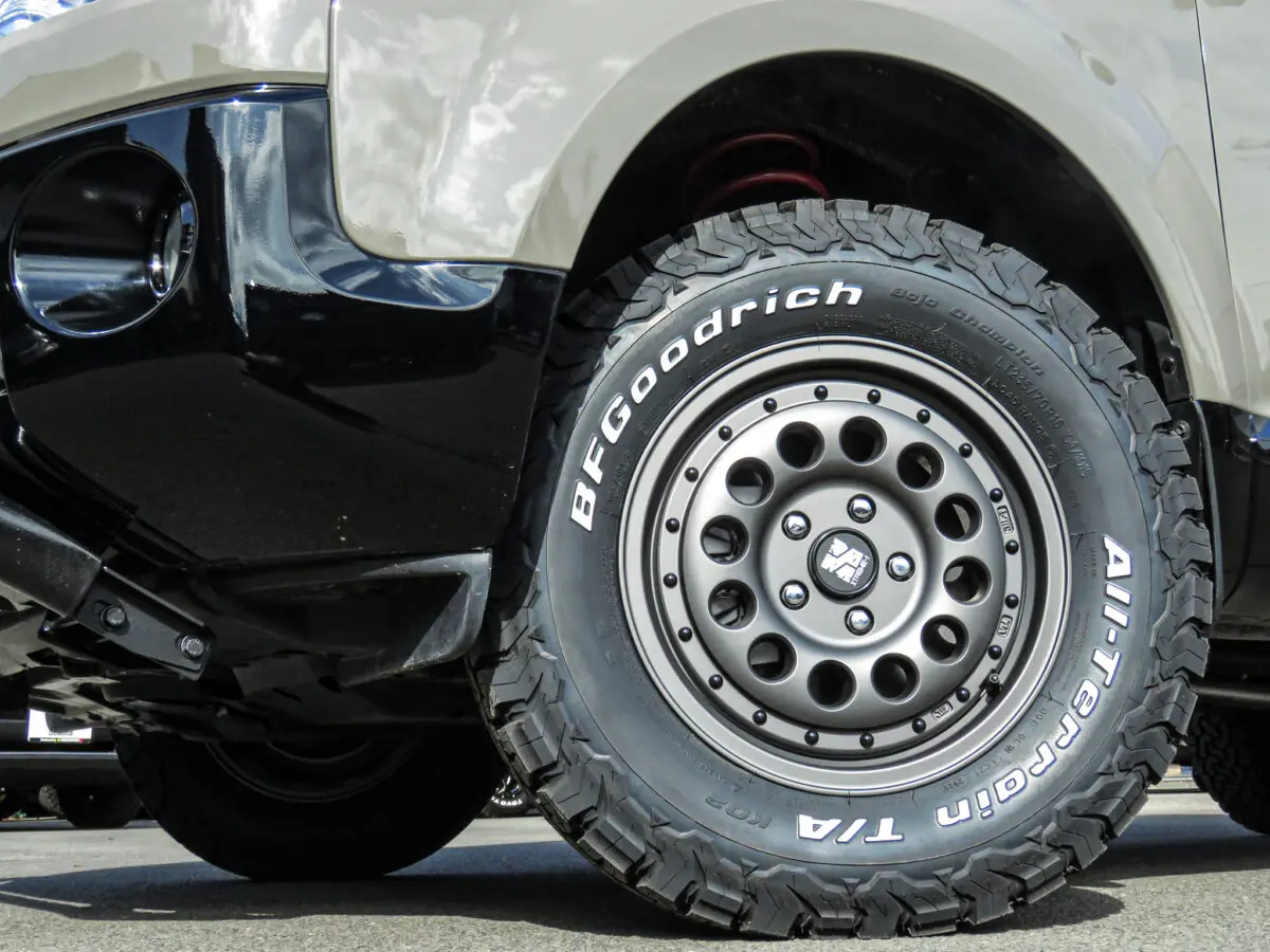 デリカD:5に向け、老舗オフロードホイールブランド「XTREME-J」が厳選