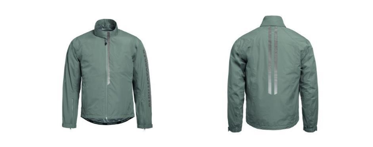 梅雨ライドを快適に BMW Motorradの防水ウェア2025モデル登場