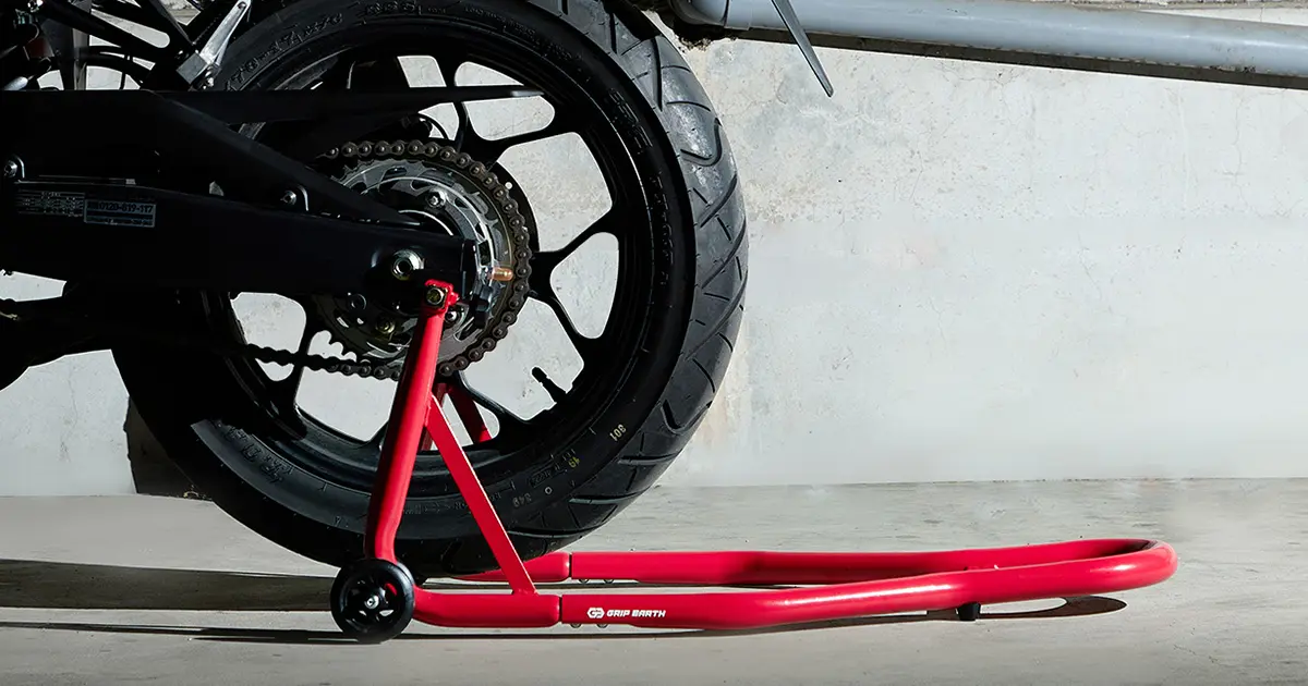 ガタつかず安定！ GRIP EARTH新作リアメンテスタンドL型登場