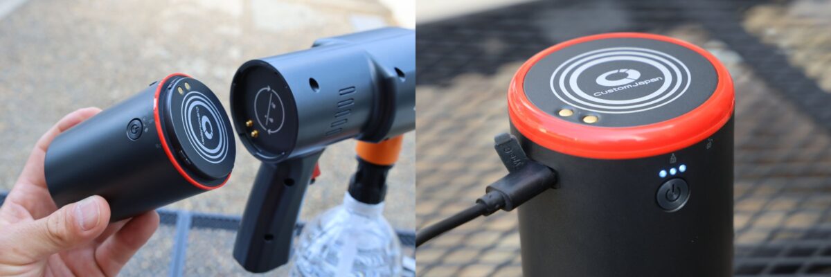 バッテリーは取り外し式なので、使用直後で本体やホースが濡れていても室内や車内に持ち込んで、手軽に充電が可能。充電時間は最大4時間ほどで、充電ソケットはUSBType-CでPD充電にも対応している。バッテリー残量のインジケーターは３段階表示