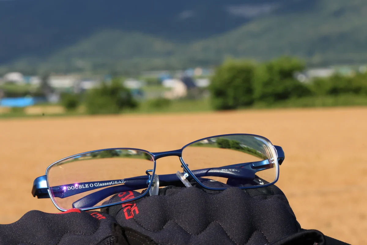 「ライディングアイウエア」で見る景色はなんだか緑が鮮やかで美しい。