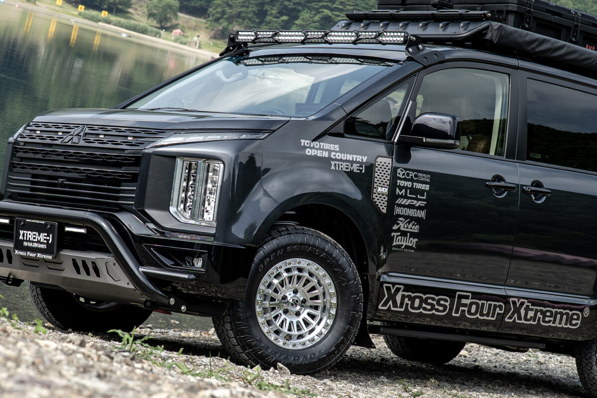 屋根付き電動三輪バイク『AAカーゴ α4』が配送ビジネス応援