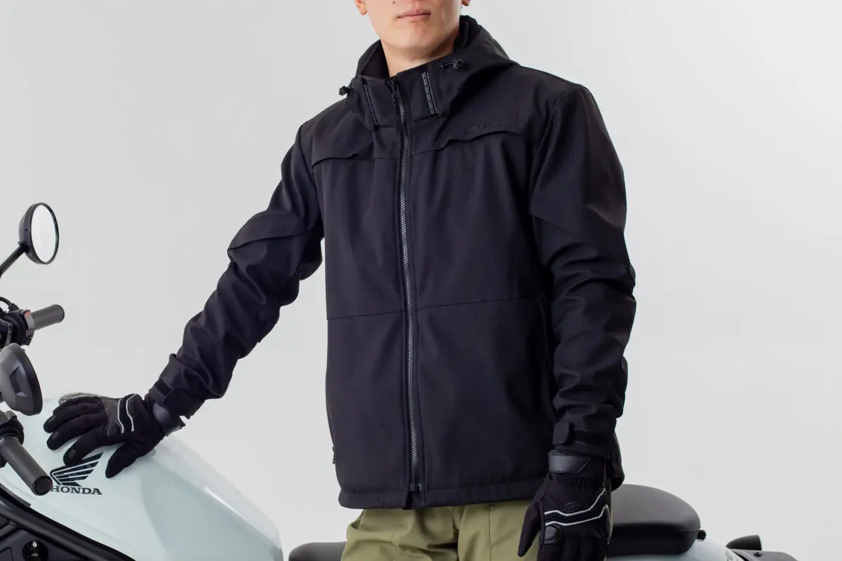 デイトナ　ソフトシェルジャケット　ライディングジャケット 春秋冬ツーリングに頼れる1着 デイトナ「ソフトシェルジャケット