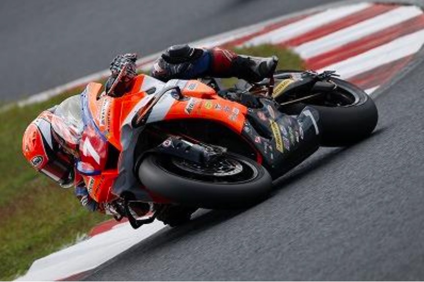 カープレジェンドスパイク‼️超珍品‼️超希少‼️ スパイク ジュニア 野球 ポイントスパイクグランドヒーロー