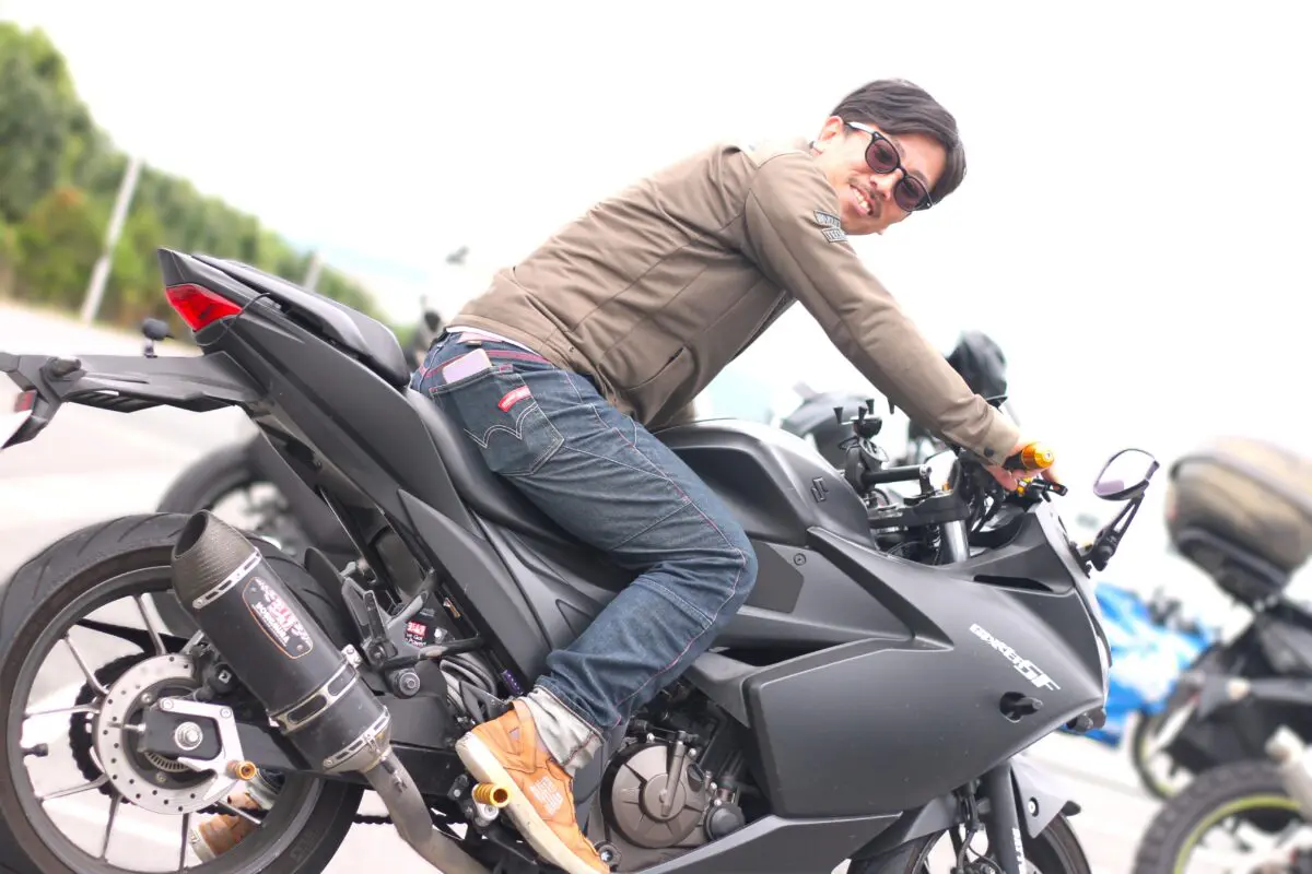 ヨシムラマフラーがお気に入り！ ジクサーSF250【みんなのバイク