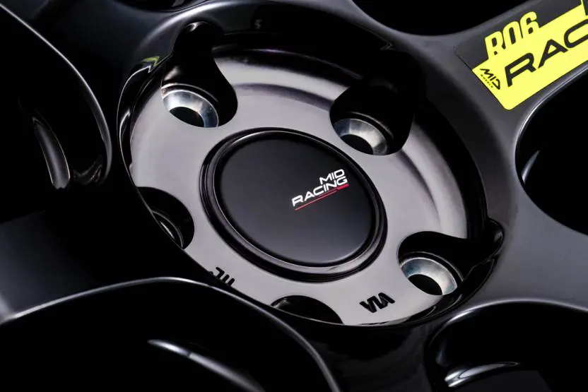 日本国内のドリフト競技が公式採用！ 走り重視のユーザーの高い要求に