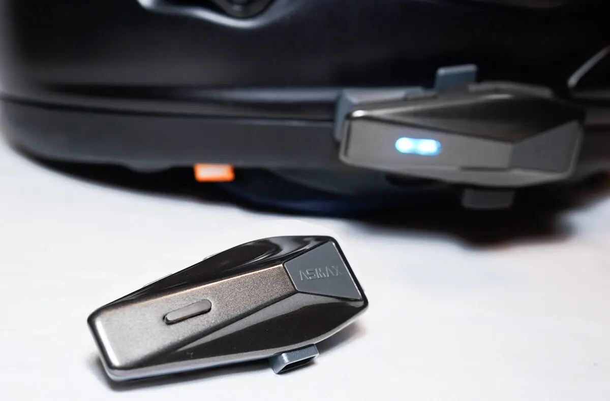 初めてのバイク用インカムこそ「ASMAX S2」！ 1万5899円でメッシュ