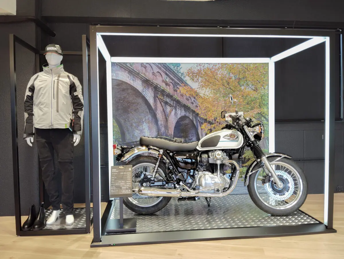 カワサキプラザ新横浜」リニューアルオープン 明るくウッディーな店内