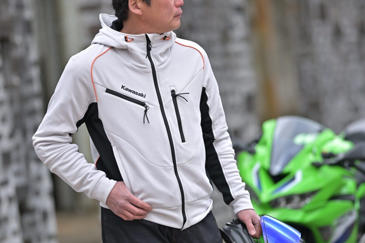 街着にも使い回せるバイクウエア! #着るカワサキ【カワサキ ライディングトラックジャケット】