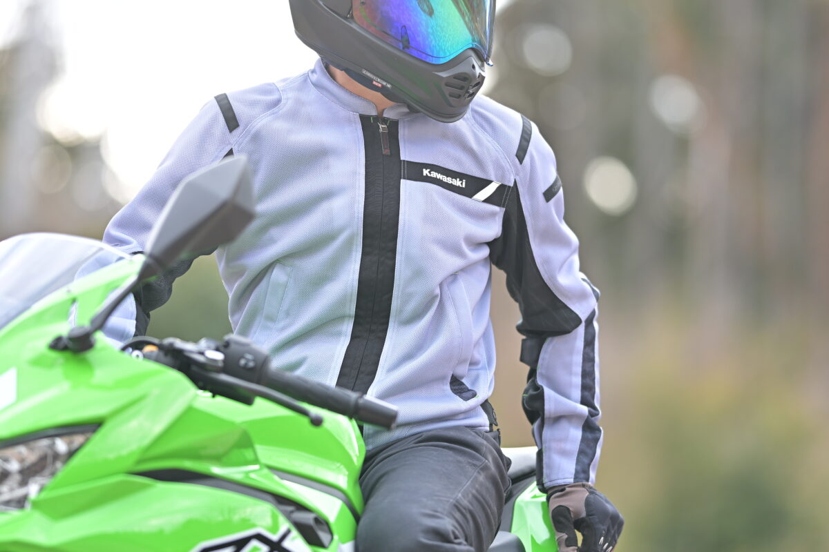 酷暑はフルメッシュジャケットで涼しく乗り切れ！　＃着るカワサキ【カワサキ　サマーメッシュジャケット】