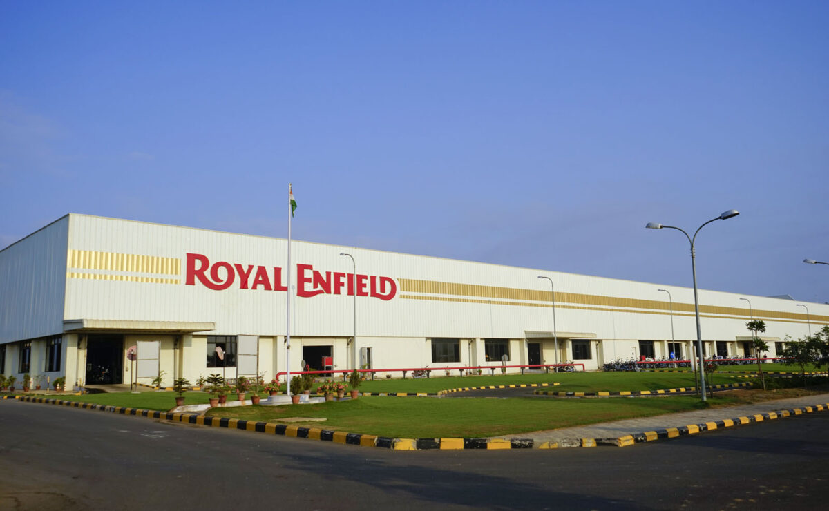 現在、ロイヤルエンフィールドの本拠地はインド。現在インド国内に３つの生産拠点を持ち、設計・開発を行うテクニカルセンターがイギリスのレスターシャー州とインドのチェンナイにある。