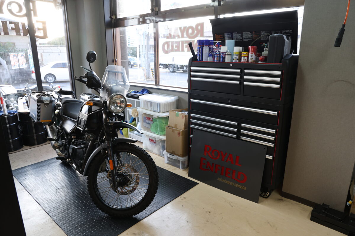 購入から３年、大型バイクであれば最初の車検まで保証期間内という安心感は絶大。言葉を返せばそれだけ壊れないというわけである。