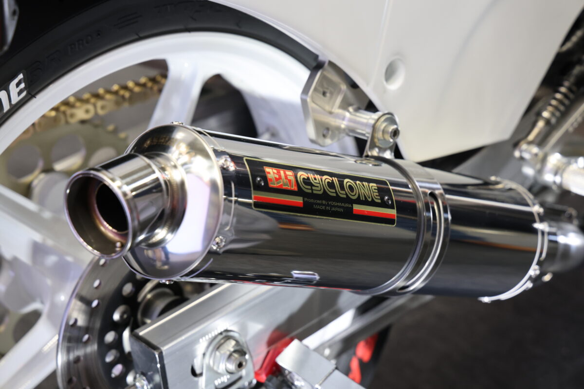 GSX-R1100用の復刻パーツ