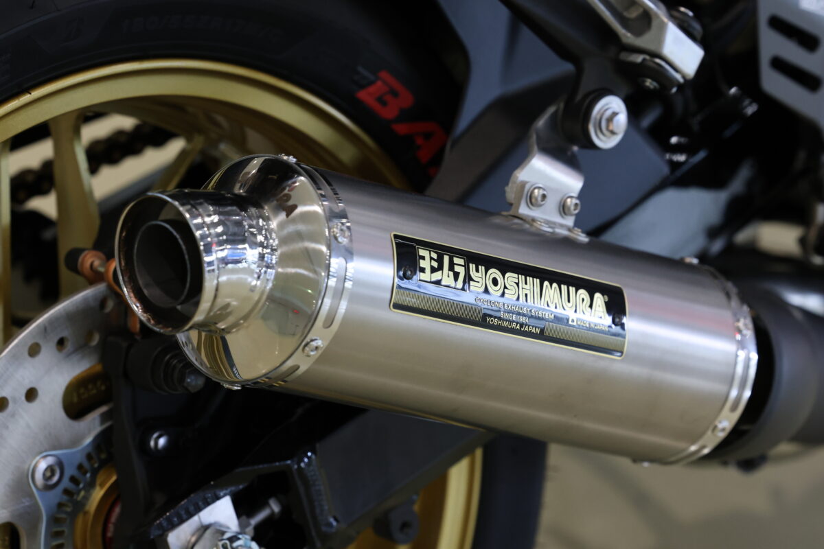 2026モデルZ900RS Slip-on サイクロン　BREVIS（参考出品）