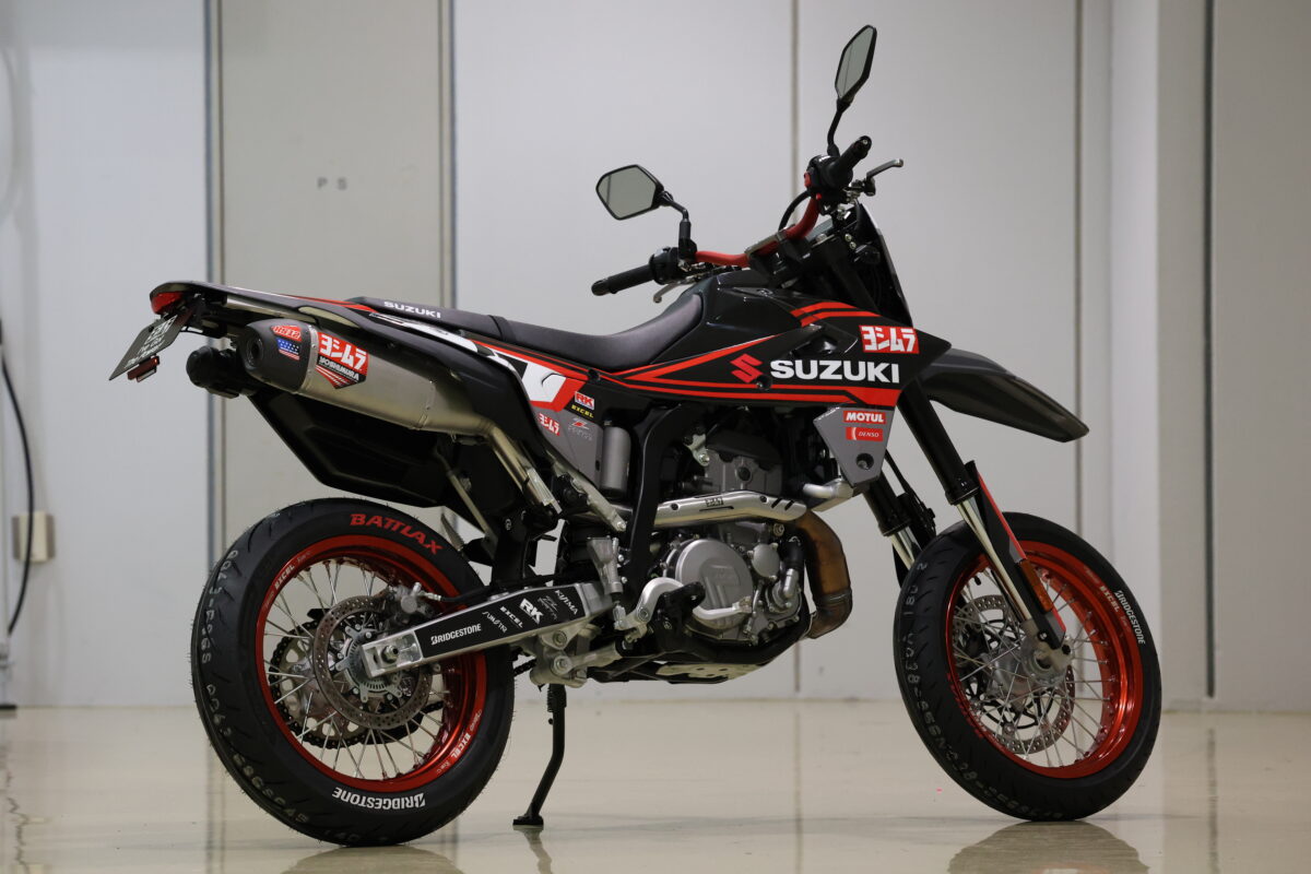 DR-Z4SM用Slip-on RS-12 サイクロン（試作品）