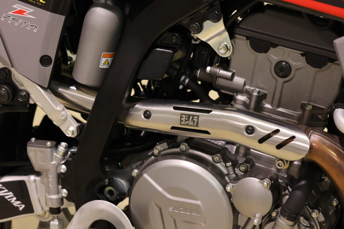 DR-Z4SM用Slip-on RS-12 サイクロン（試作品）