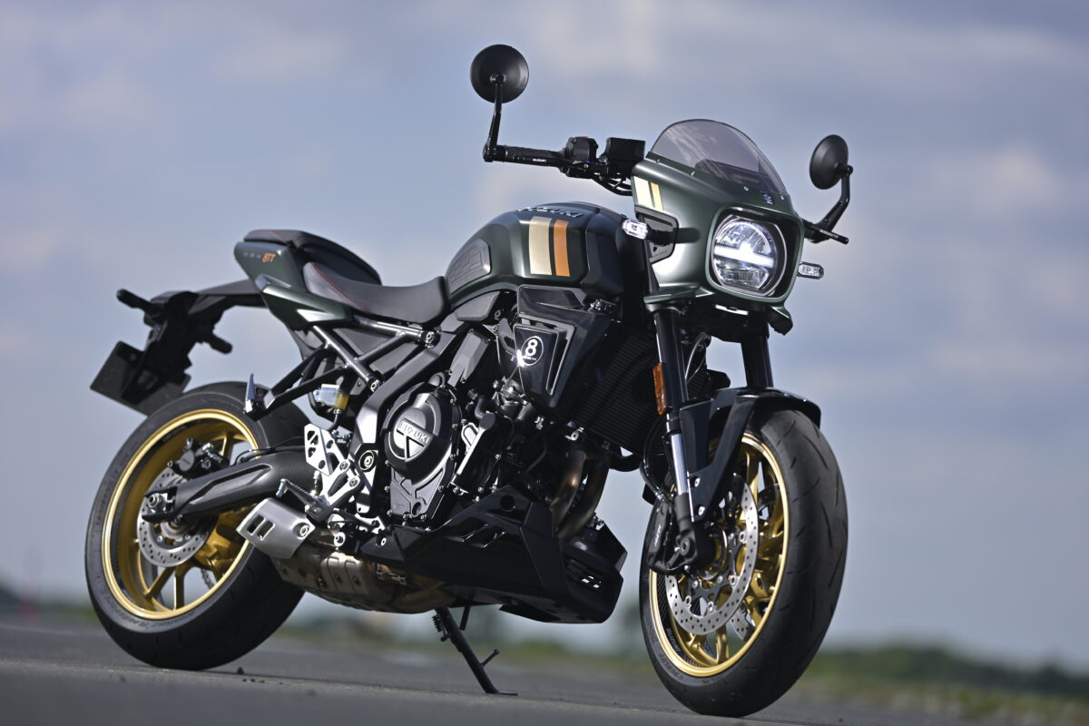 スズキのネオクラはあらゆる場面で使い勝手ヨシ!!【スズキ GSX-8TT】