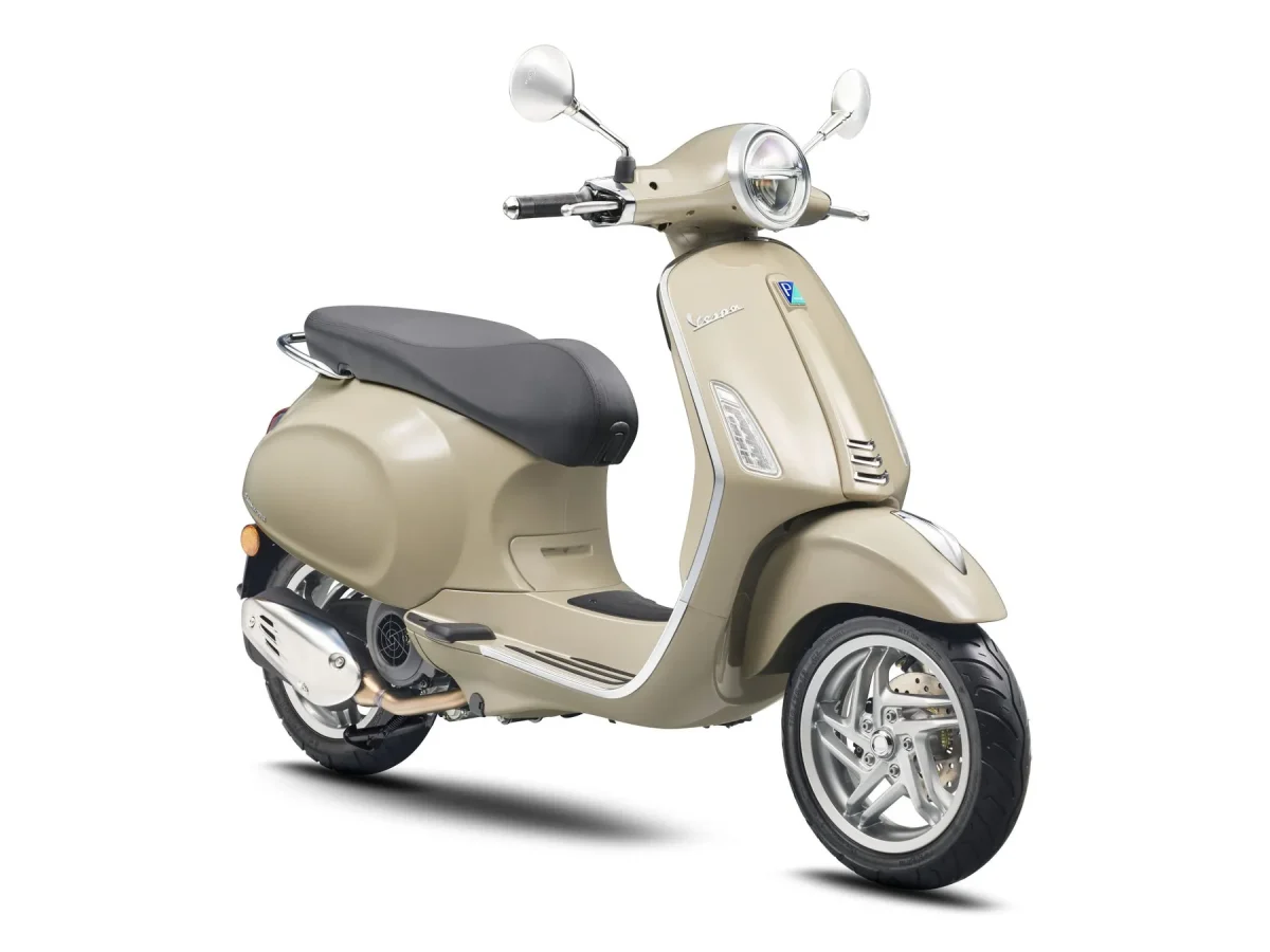 新型ベスパ プリマベーラ アボルジェンテベージュ