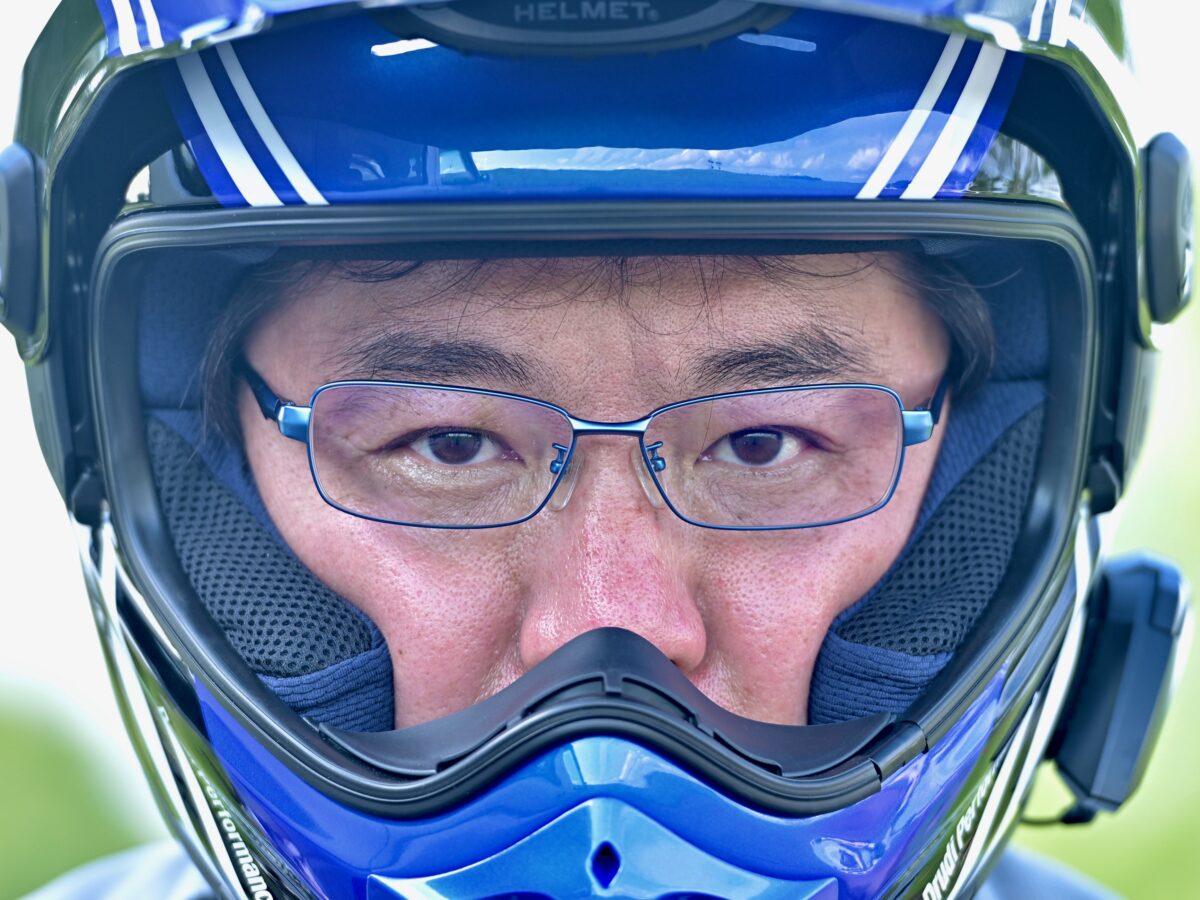 「バイク用サングラス」と「ライディングアイウエア」2本作ったからこそわかったバイク用メガネの実力！